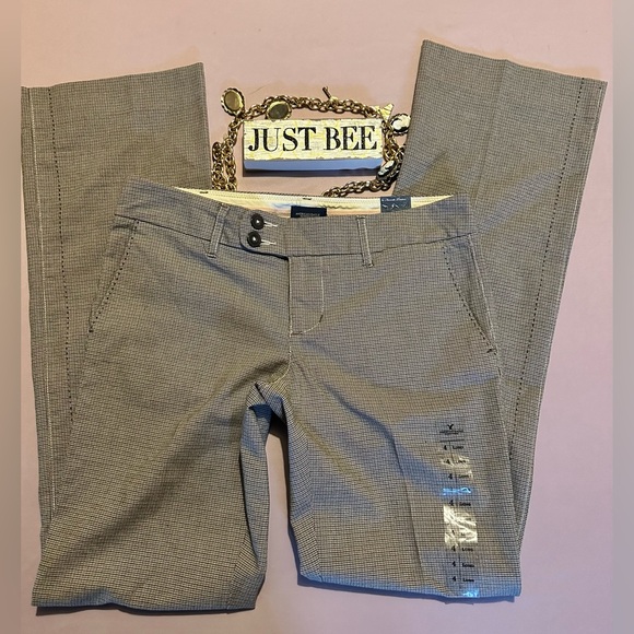 NWT AMERICAN EAGLE 🦅 FAVORITE TROUSERS LOW RISE. - Picture 3 of 12